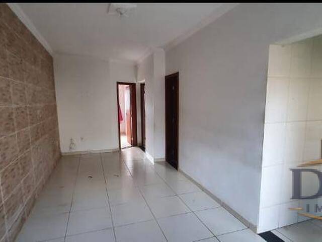 #01465 - Casa para Venda em Esmeraldas - E