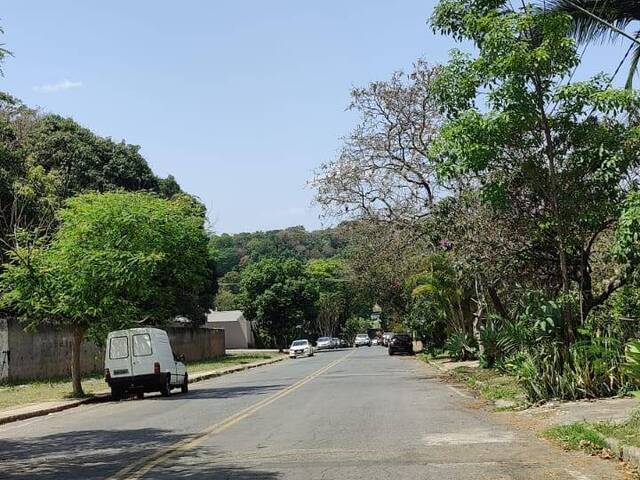 Venda em Braúnas - Belo Horizonte