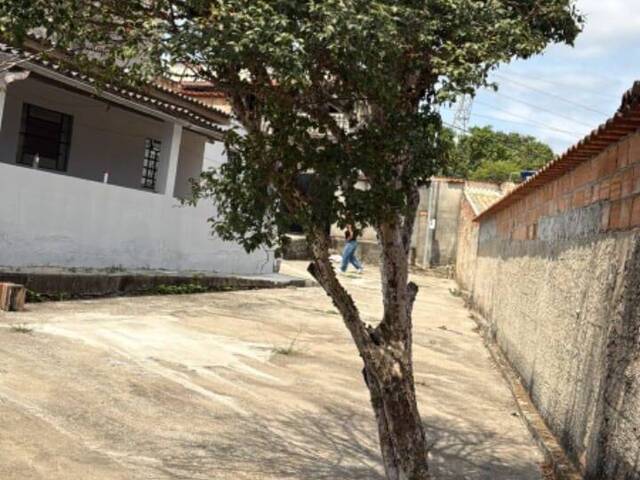 #01834 - Casa para Venda em Contagem - MG