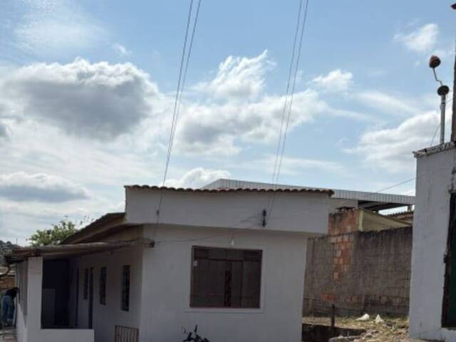 Casa para Venda em Contagem - 4