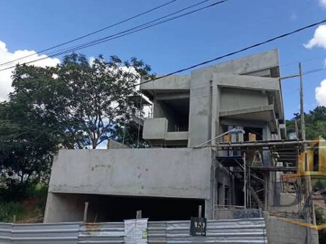 Casa para Venda em Contagem - 5